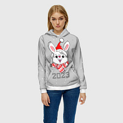 Толстовка-худи женская Белый кролик в шарфе 2023, цвет: 3D-белый — фото 2
