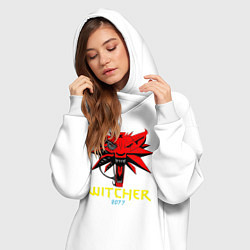 Женское худи-платье Ведьмак 2077 Школа Волка, цвет: белый — фото 2