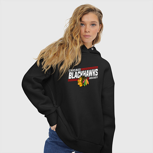 Женское худи оверсайз Чикаго Блэкхокс название команды и логотип / Черный – фото 3