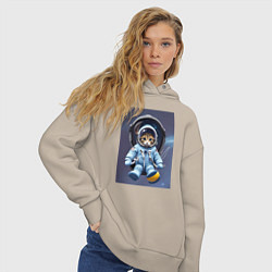 Толстовка оверсайз женская Котенок отправляется в космос, цвет: миндальный — фото 2
