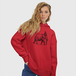 Толстовка оверсайз женская Слон замерз, цвет: красный — фото 2