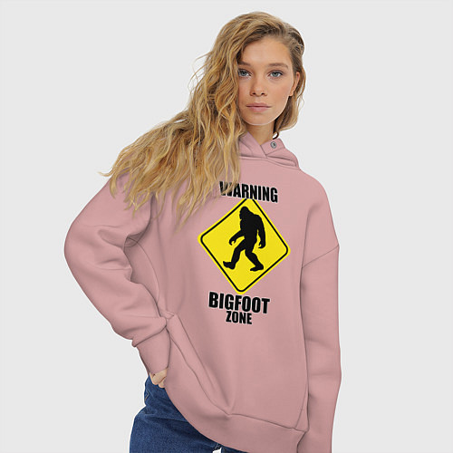 Женское худи оверсайз Предупреждающий знак Bigfoot zone / Пыльно-розовый – фото 3