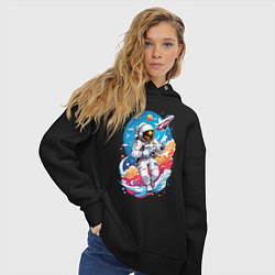 Толстовка оверсайз женская Космонавт в небе, цвет: черный — фото 2