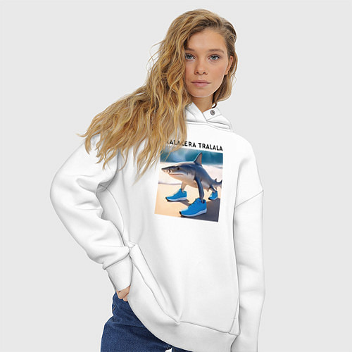 Женское худи оверсайз Tralalera tralala - shark - brainrot meme / Белый – фото 3