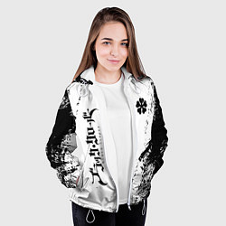 Куртка с капюшоном женская Black clover чёрный клевер вертикальная надпись, цвет: 3D-белый — фото 2
