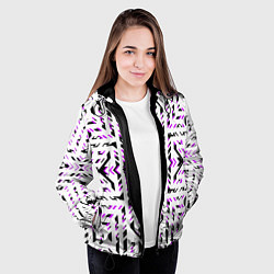 Куртка с капюшоном женская Чёрно-фиолетовые диагональные полосы на белом фоне, цвет: 3D-черный — фото 2