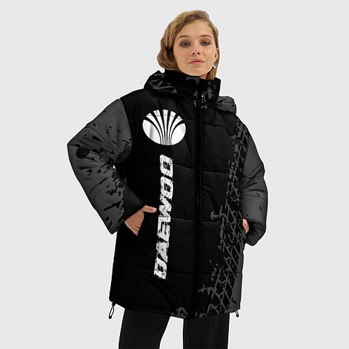 Женская зимняя куртка Daewoo speed на темном фоне со следами шин: по-вер / 3D-Черный – фото 3