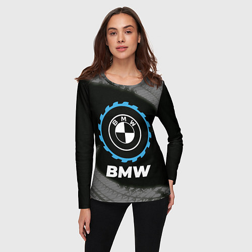 Женский лонгслив BMW в стиле Top Gear со следами шин на фоне / 3D-принт – фото 3