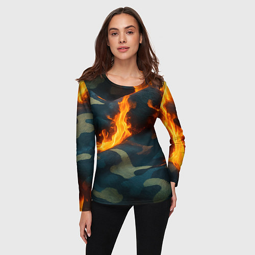 Женский лонгслив Огонь на камуфляжной ткани / 3D-принт – фото 3