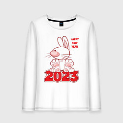 Лонгслив хлопковый женский Happy New Year, 2023, кролик сидит на цифрах, цвет: белый