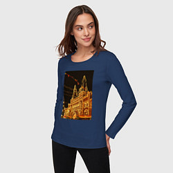 Лонгслив хлопковый женский Столица в праздничных огнях, цвет: тёмно-синий — фото 2