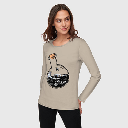 Женский лонгслив Космос в колбе / Миндальный – фото 3