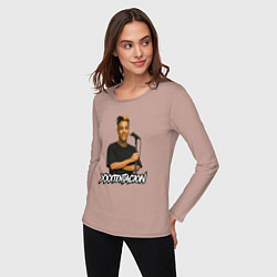 Лонгслив хлопковый женский XXXTentacion довольный у микрофона, цвет: пыльно-розовый — фото 2