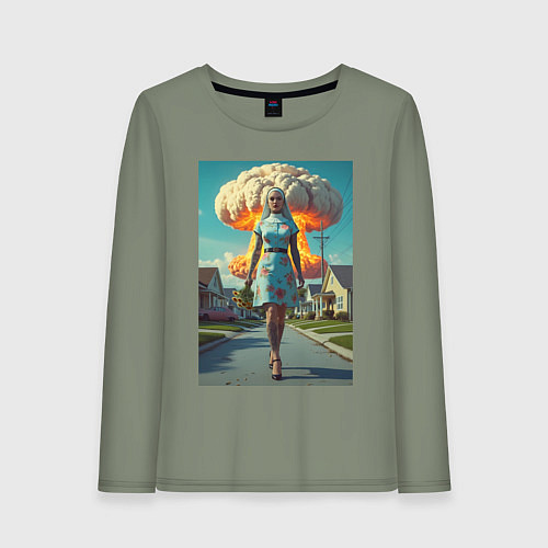 Женский лонгслив Девушка в костюме монашки уходит от взрыва / Авокадо – фото 1