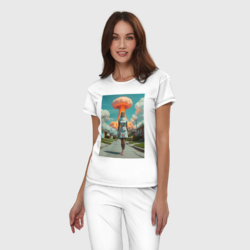 Женская пижама Девушка в костюме монашки уходит от взрыва / Белый – фото 3