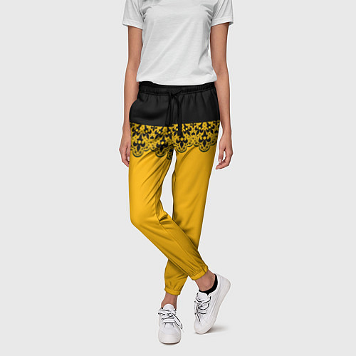 Женские брюки Черное кружево на желтом фоне / 3D-принт – фото 3