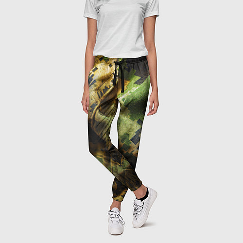 Женские брюки Реалистичный камуфляж на ткани / 3D-принт – фото 3