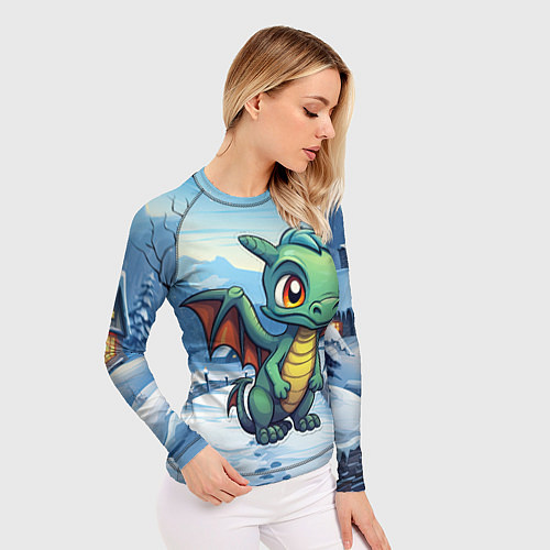 Женский рашгард Зеленый дракошка в городе / 3D-принт – фото 3