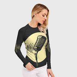Рашгард женский Микрофон на черном фоне, цвет: 3D-принт — фото 2
