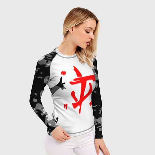 Женский рашгард Doom лого камуфляж текстура / 3D-принт – фото 3