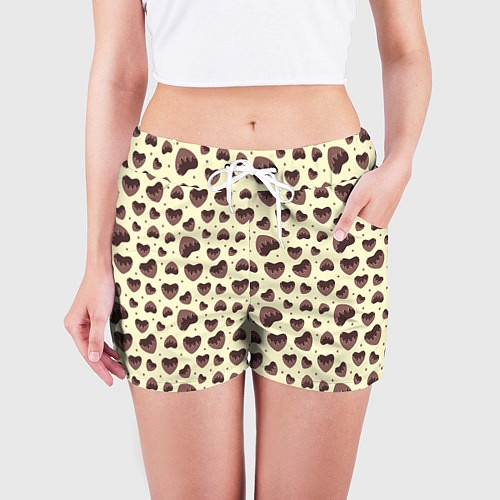 Женские шорты Узор из шоколадных сердец на желтом фоне / 3D-принт – фото 3