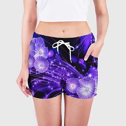 Женские шорты Силуэты цветов на темном фоне - фиолетовое свечени / 3D-принт – фото 3