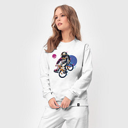 Костюм хлопковый женский Космонавт на велосипеде, цвет: белый — фото 2