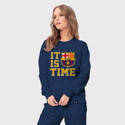 Костюм хлопковый женский IT IS BARCA TIME НАСТАЛО ВРЕМЯ БАРСЫ Barcelona Бар, цвет: тёмно-синий — фото 2