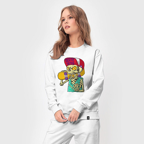 Женский костюм Skate or die! / Белый – фото 3
