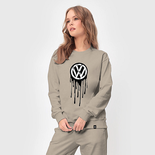 Женский костюм Volkswagen - art logo / Миндальный – фото 3