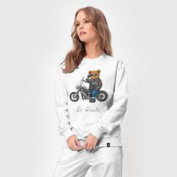 Костюм хлопковый женский Крутой мотоциклист медведь, цвет: белый — фото 2