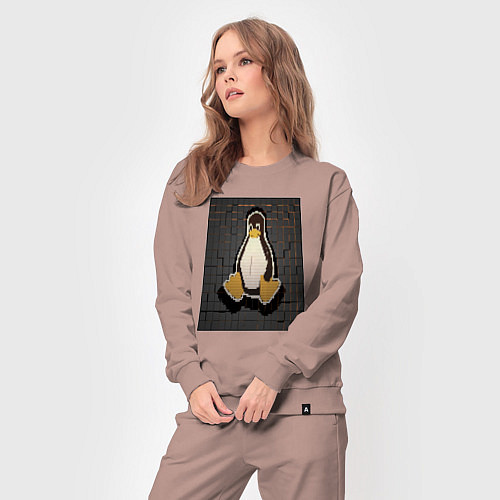 Женский костюм Linux Tux cubed / Пыльно-розовый – фото 3