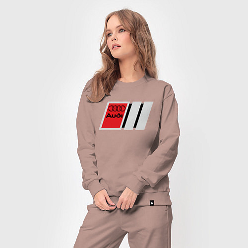 Женский костюм Audi logo / Пыльно-розовый – фото 3