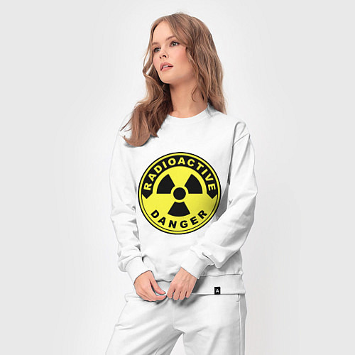 Женский костюм Danger radiation sign / Белый – фото 3