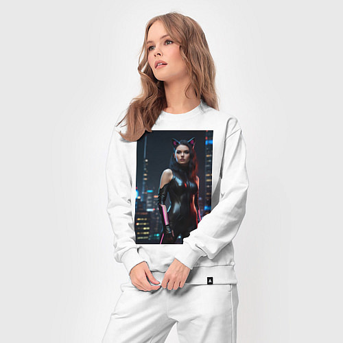 Женский костюм Девушка с кошачьими ушами стоит на фоне небоскребо / Белый – фото 3