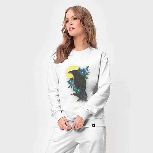 Женский костюм Чёрный ворон на ветке под луной среди синих цветов / Белый – фото 3