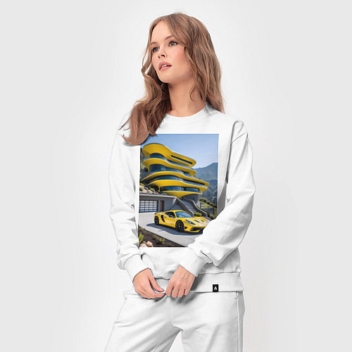 Женский костюм Желтый суперкар у дома / Белый – фото 3