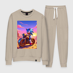 Костюм хлопковый женский Ёж Соник на ржавом ретро мотоцикле в пустыне, цвет: миндальный