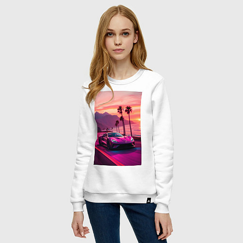 Женский свитшот Суперкар едет около океана / Белый – фото 3