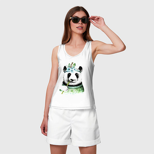 Женская майка Прикольный панда жующий стебель бамбука / Белый – фото 3