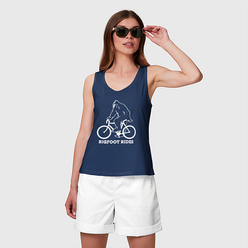 Женская майка Бигфут на велосипеде / Тёмно-синий – фото 3