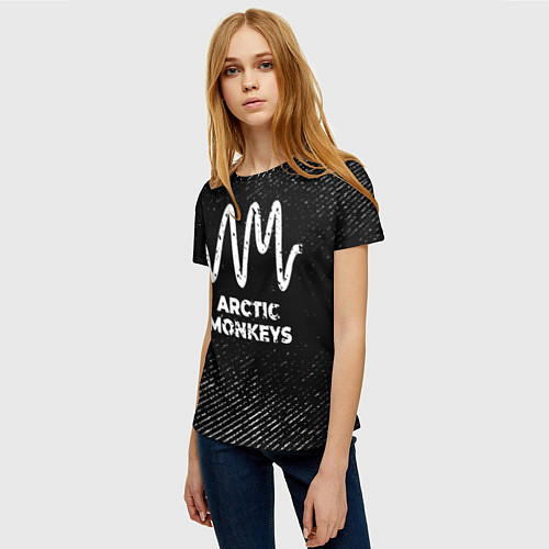 Женская футболка Arctic Monkeys с потертостями на темном фоне / 3D-принт – фото 3