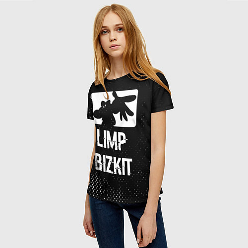 Женская футболка Limp Bizkit glitch на темном фоне / 3D-принт – фото 3