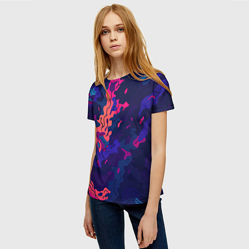 Женская футболка Яркая абстракция в стиле камуфляжа / 3D-принт – фото 3