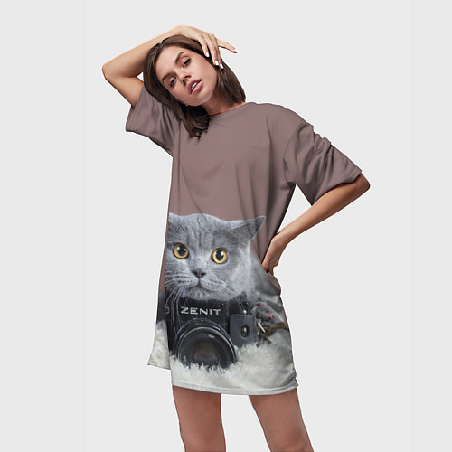 Женская длинная футболка Котик фотограф / 3D-принт – фото 3