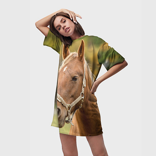 Женская длинная футболка Взгляд лошади / 3D-принт – фото 3