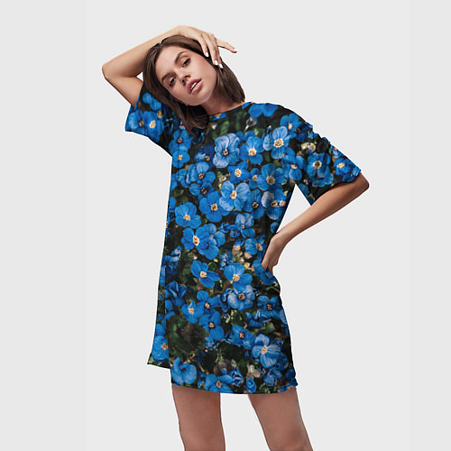 Женская длинная футболка Поле синих цветов фиалки лето / 3D-принт – фото 3