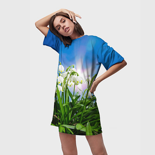 Женская длинная футболка Подснежники / 3D-принт – фото 3