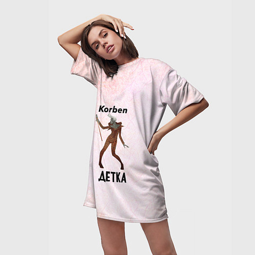 Женская длинная футболка Корбен Детка / 3D-принт – фото 3