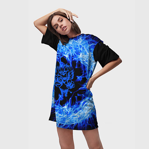 Женская длинная футболка Лев в синем пламени / 3D-принт – фото 3